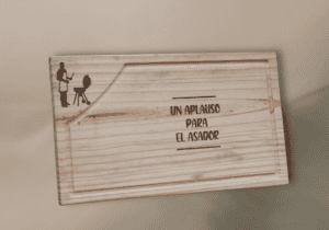Tabla de asador grabadas a láser
